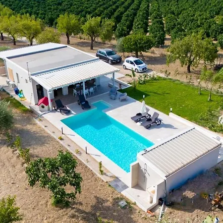 Andre With Private Pool In Val Di * Noto