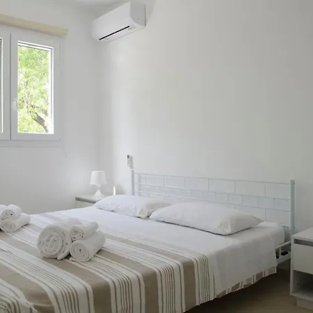 Villa Andre With Private Pool In Val Di