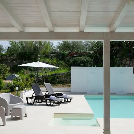 Andre With Private Pool In Val Di Noto