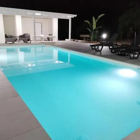 Andre With Private Pool In Val Di