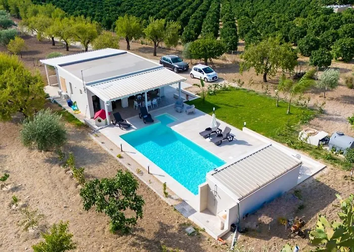 Andre With Private Pool In Val Di * Noto