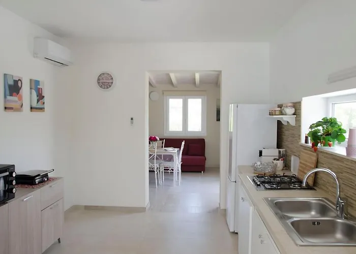 Villa Andre With Private Pool In Val Di Noto