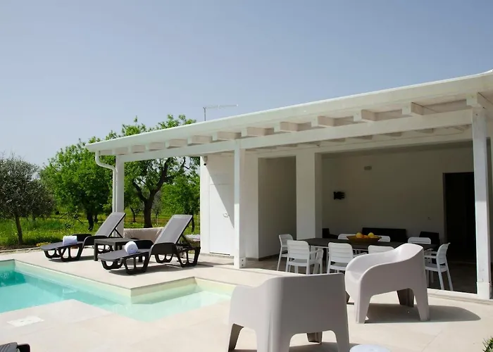 Villa Andre With Private Pool In Val Di